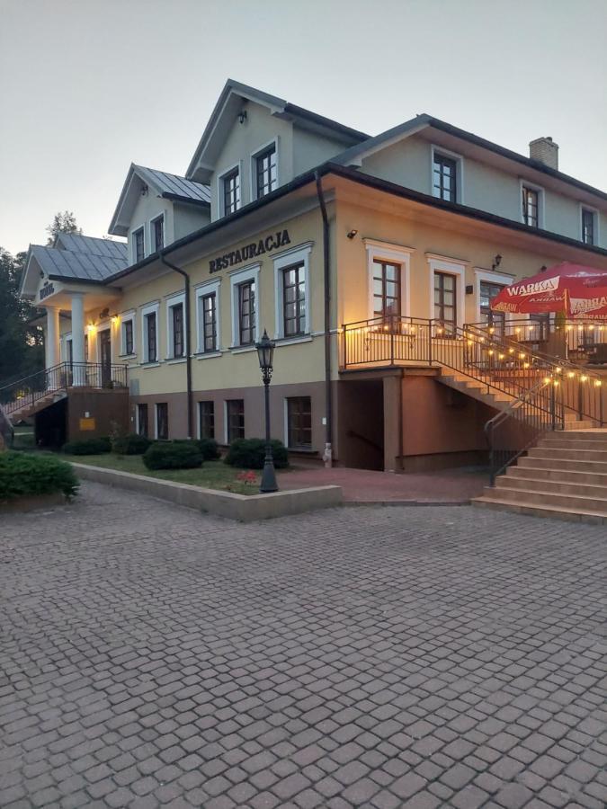 Hotel Rytwiany 3*