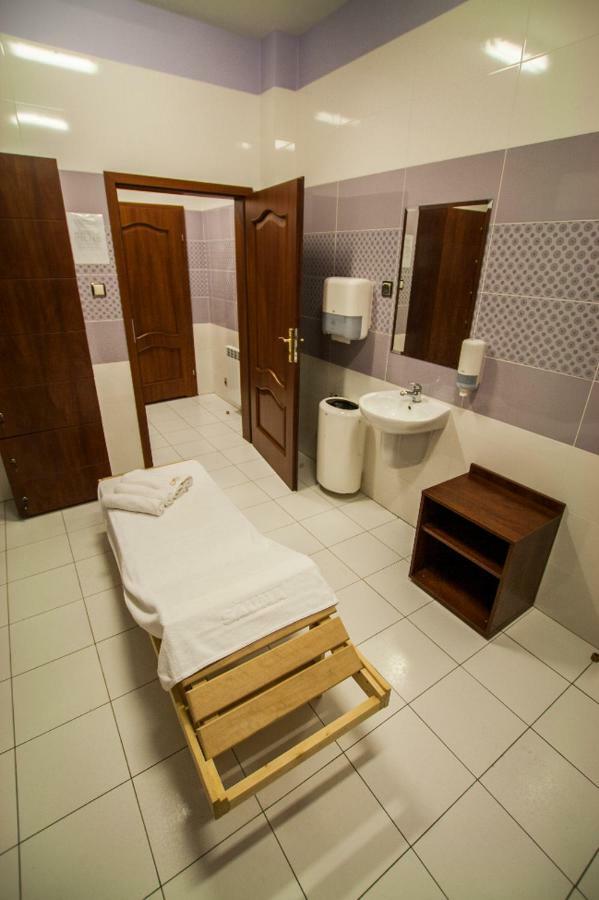 Hotel Rytwiany 3*