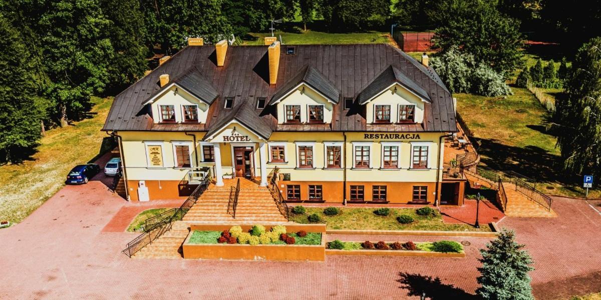 Hotel Rytwiany 3*